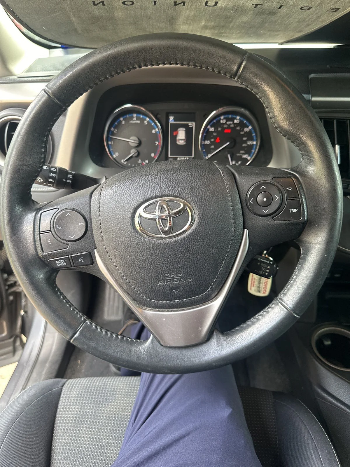 Used 2016 Gray Toyota XLE image 16