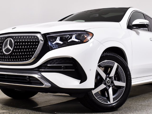 New 2027 White Mercedes-Benz GLE 450 Coupe image 6