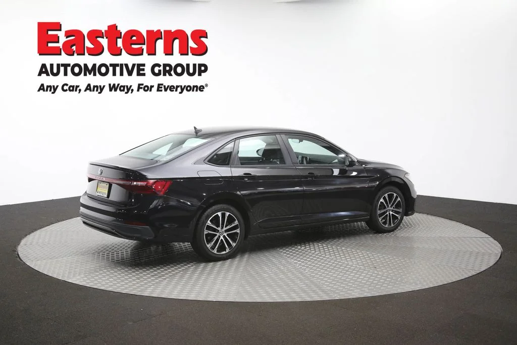 Used 2025 Black Volkswagen 1.5T Sport image 41