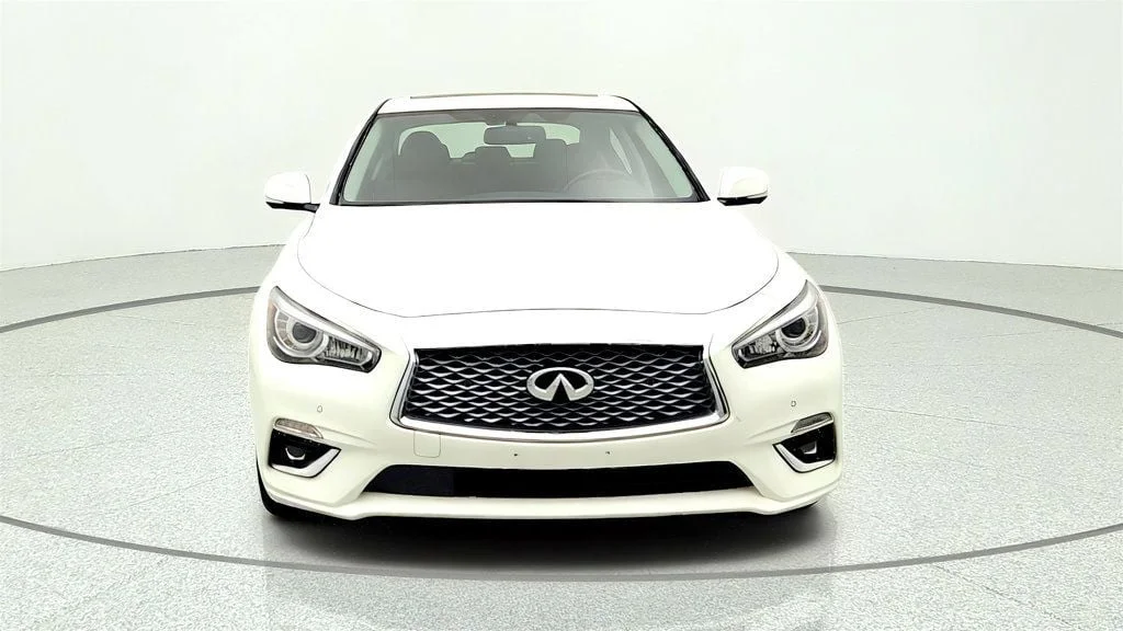 Used 2023 Pure White INFINITI LUXE AWD image 2