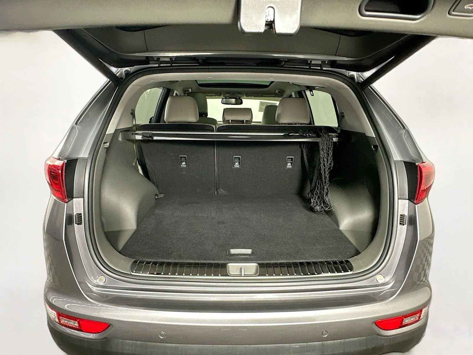 Used 2017 Mineral Silver Kia SX image 28