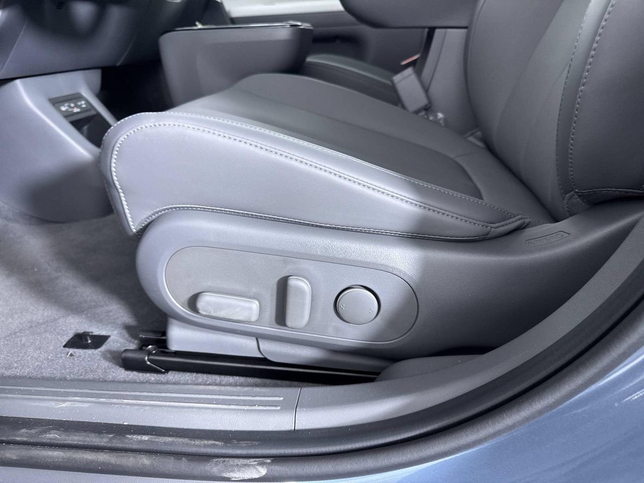 New 2027 Lucid Blue Hyundai SEL image 24