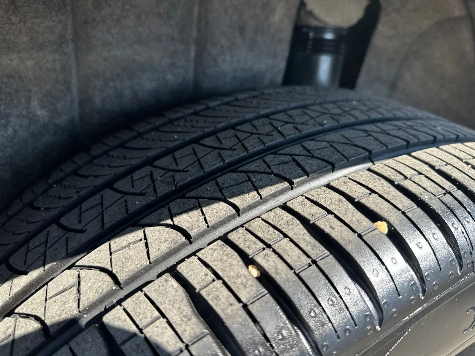Used 2019 Gray Volkswagen SEL Premium image 11