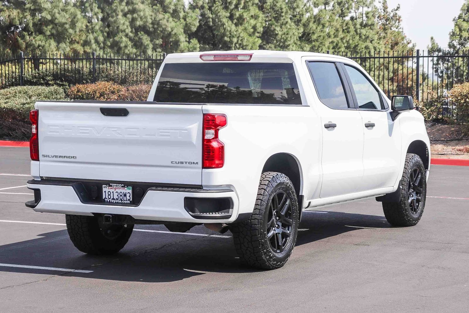Used 2022 Summit White Chevrolet Custom image 7