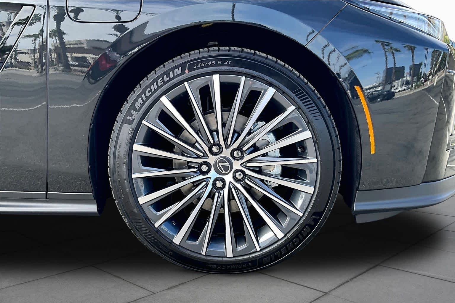 New 2026 Caviar Lexus PREMIUM image 9
