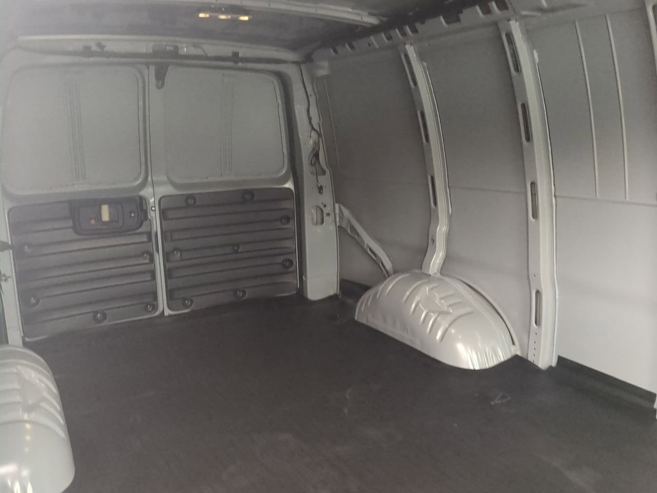 2026 GMC Savana Cargo Work Van - Photo 24