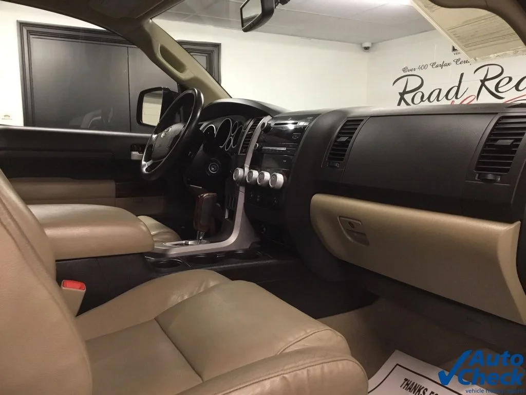 Used 2010 Blue Toyota Limited image 43