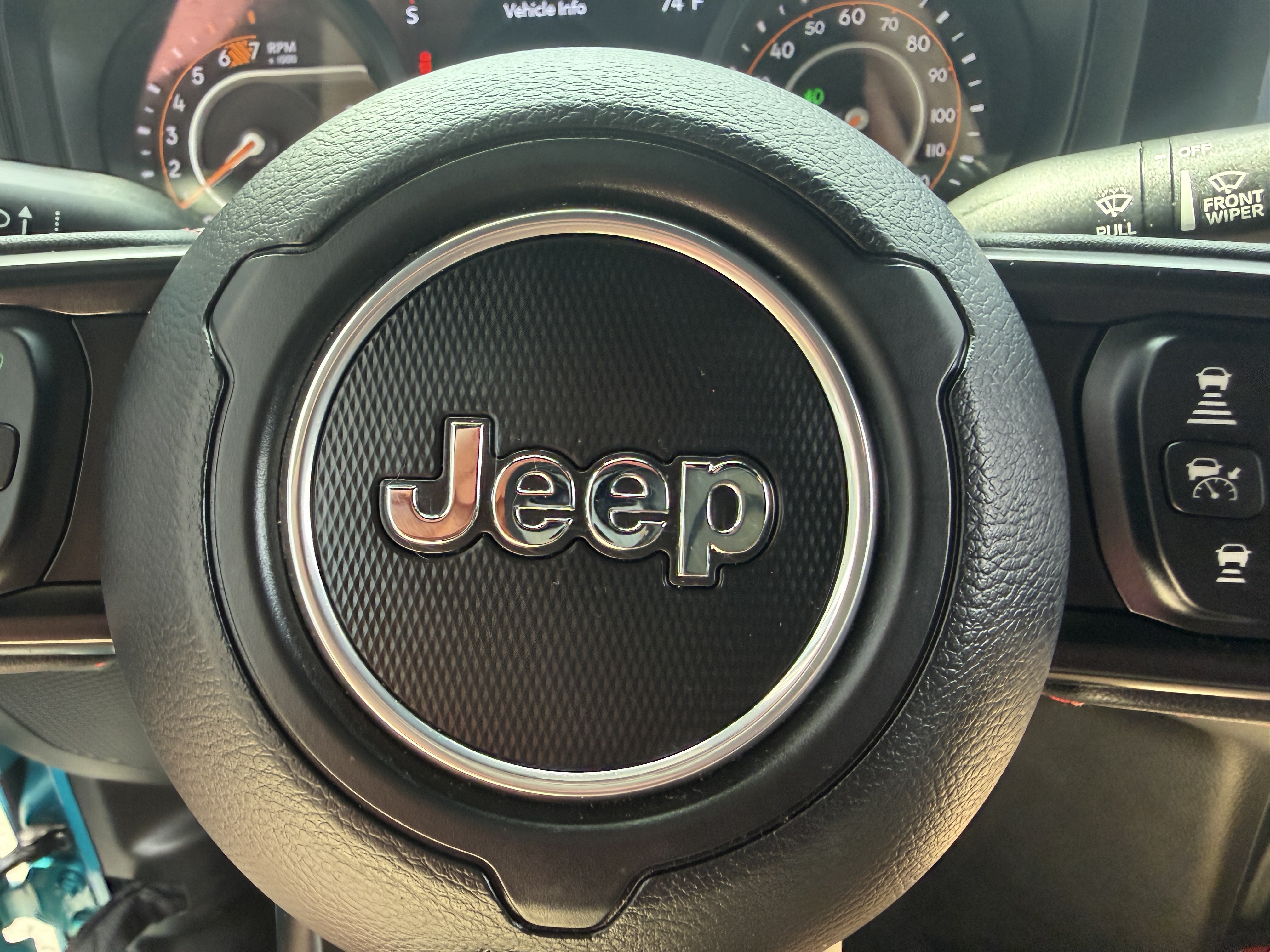 Used 2024 Bikini Pearl Coat Jeep Rubicon image 41