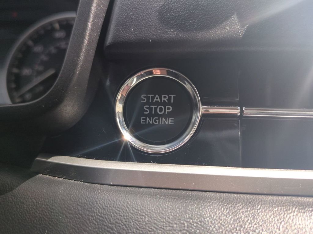 2024 Mitsubishi Outlander SE Black Edition - Photo 39