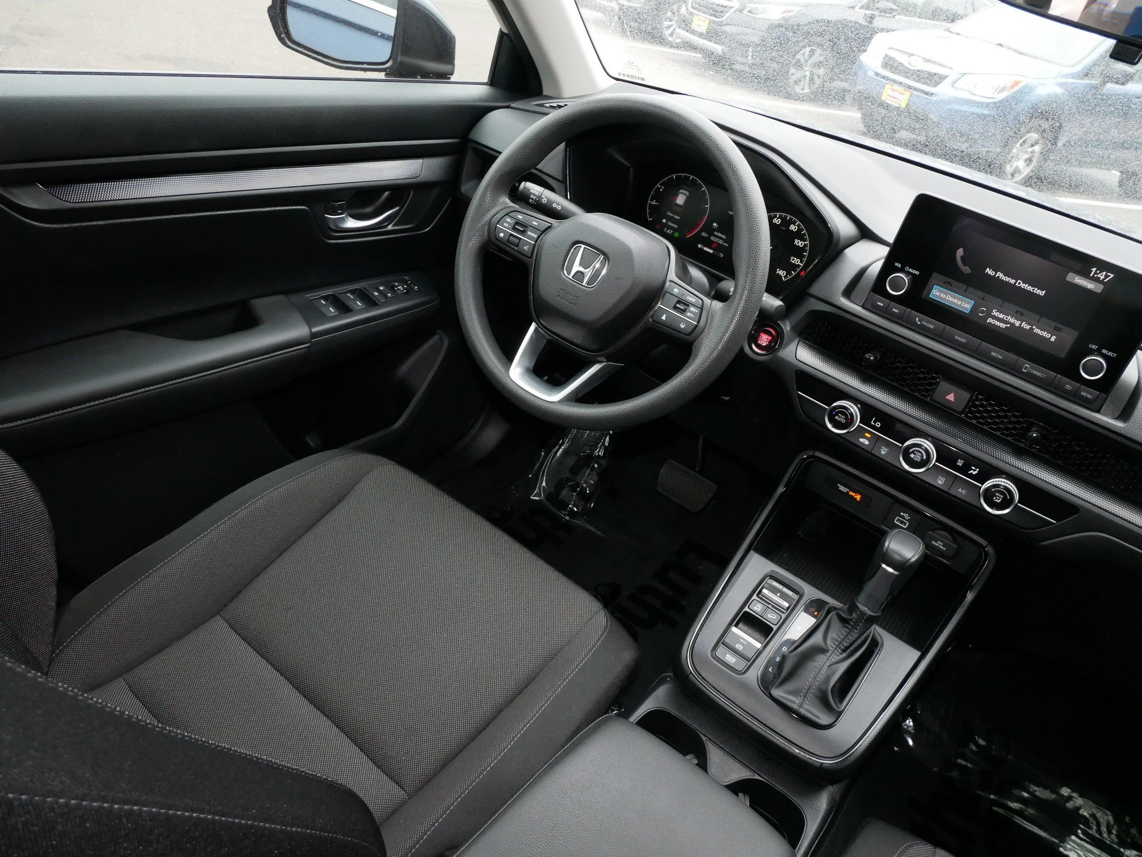 2024 Honda CR-V LX - Photo 9