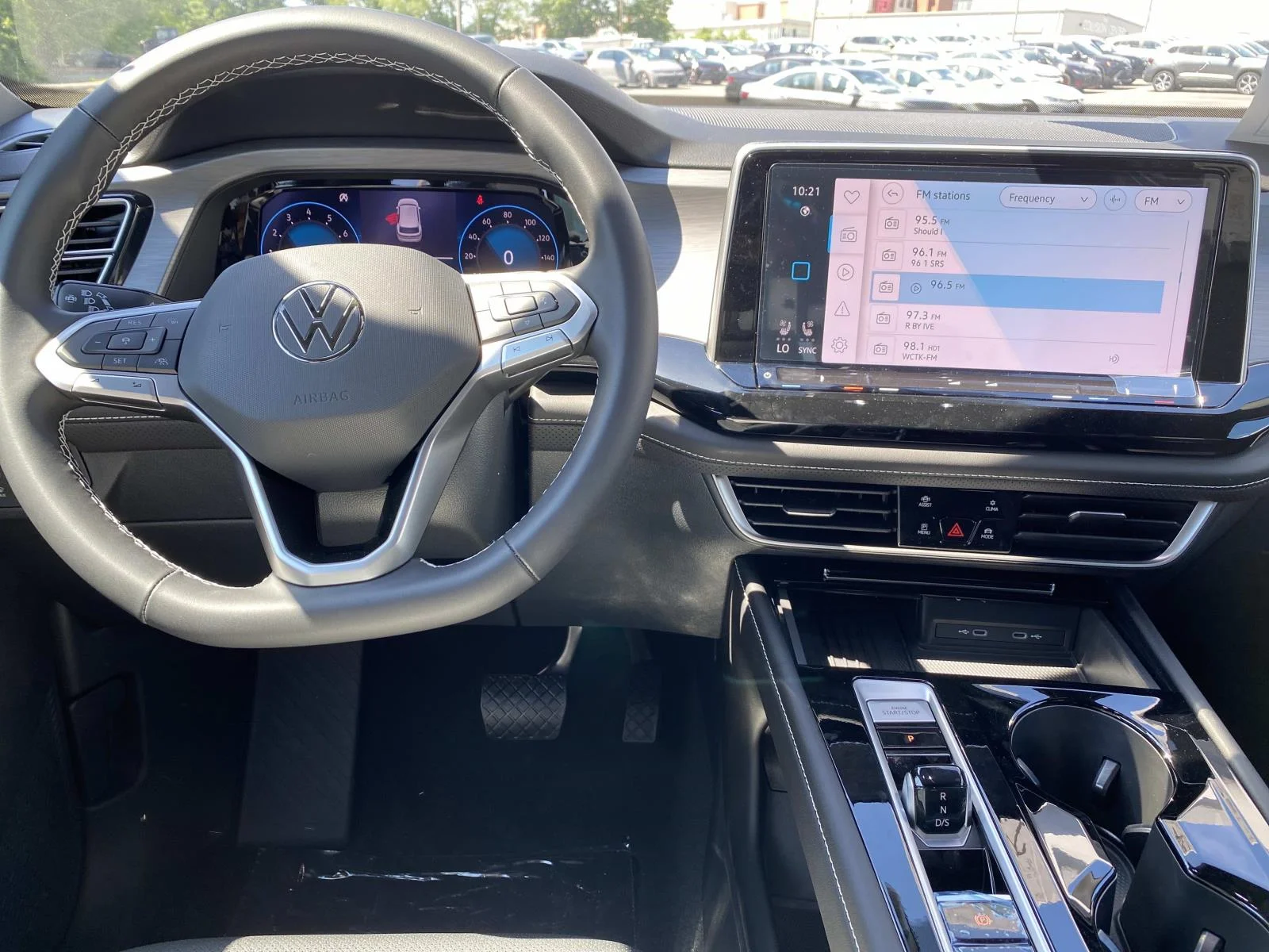 New 2026 Pure Gray Volkswagen 2.0T SE w/Technology 4MOTION image 9