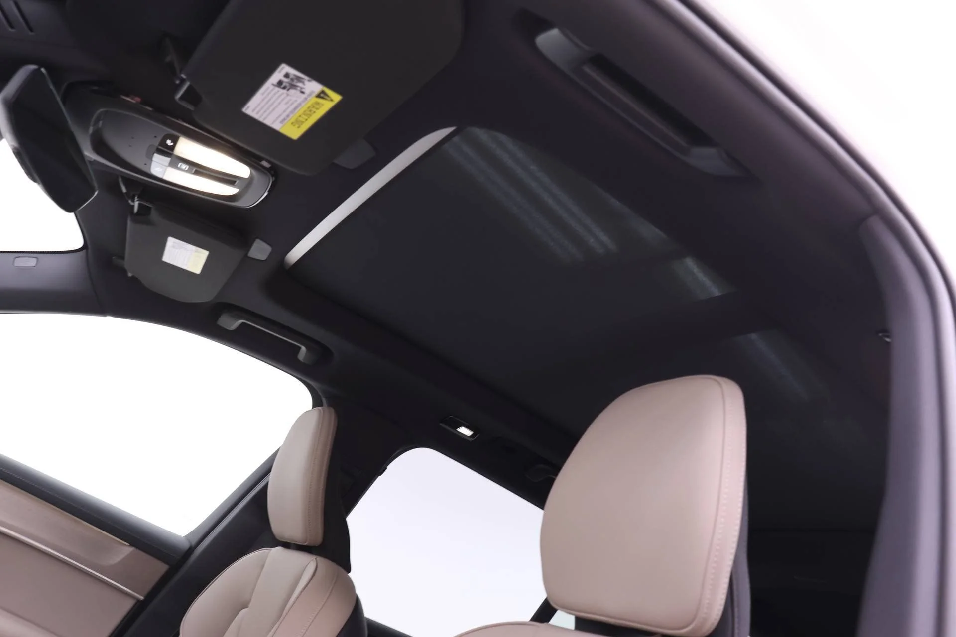 New 2026 Crystal White Volvo Plus image 12