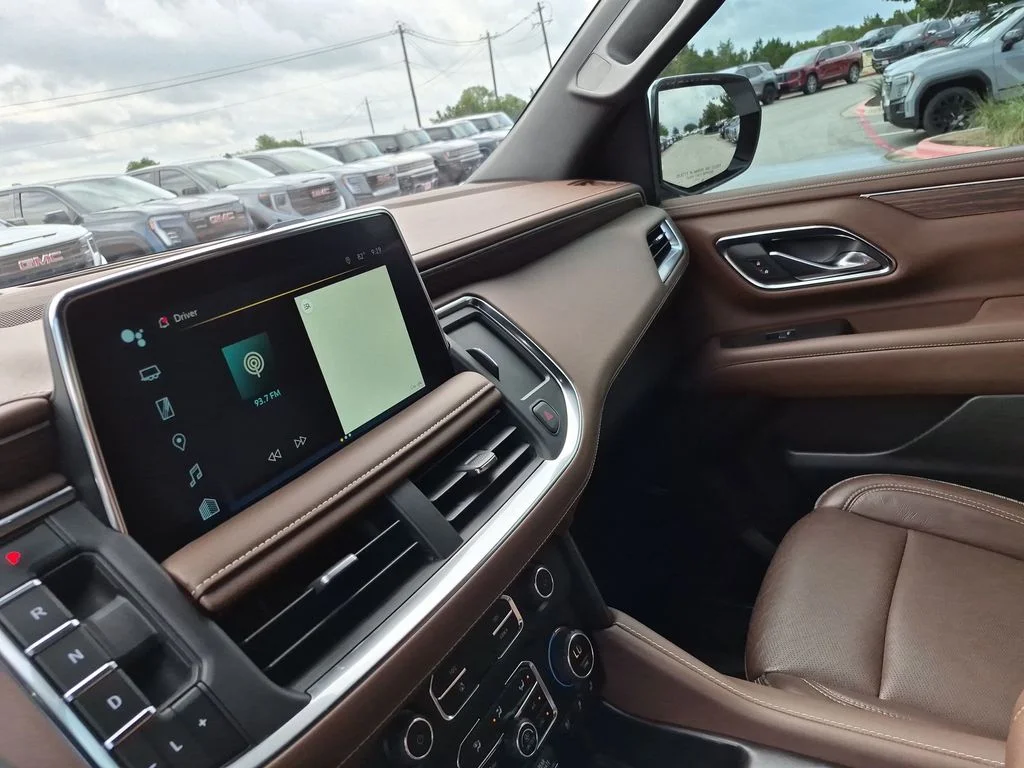 Used 2024 Beige Chevrolet High Country image 27