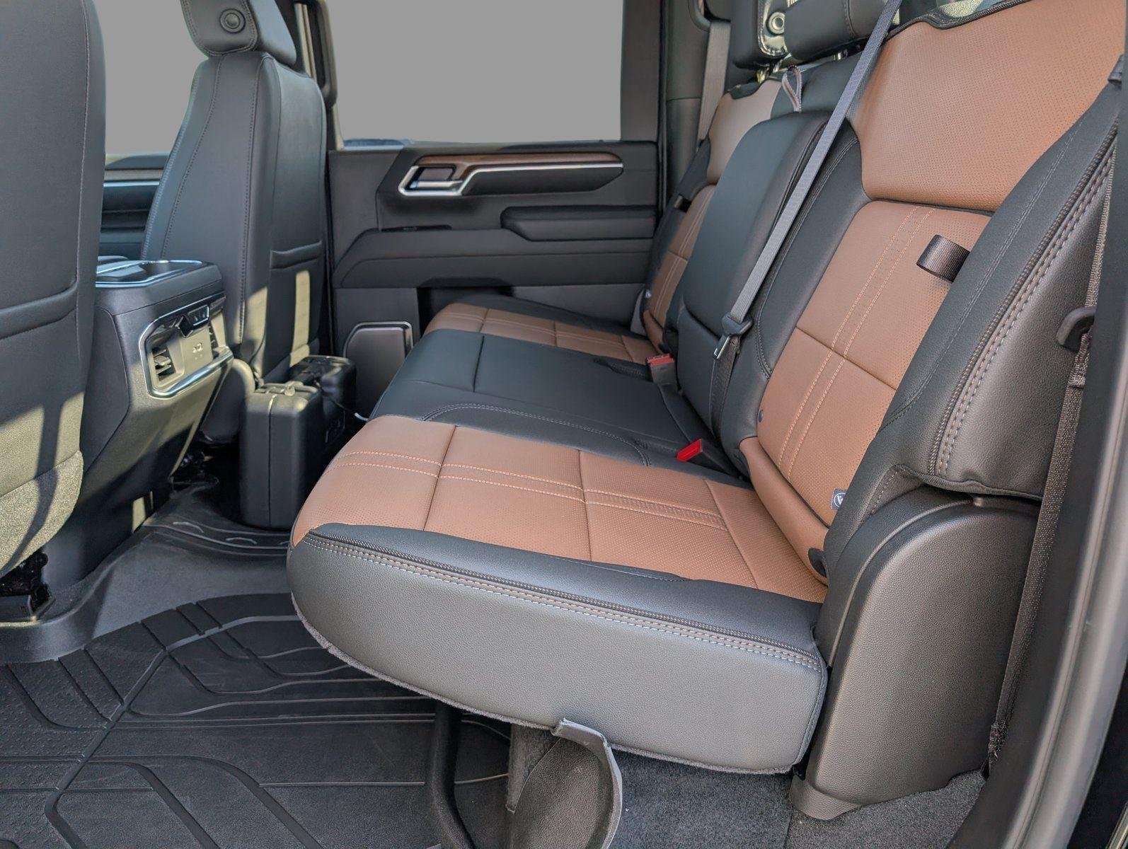 2026 Chevrolet Silverado 3500 HD High Country - Photo 45