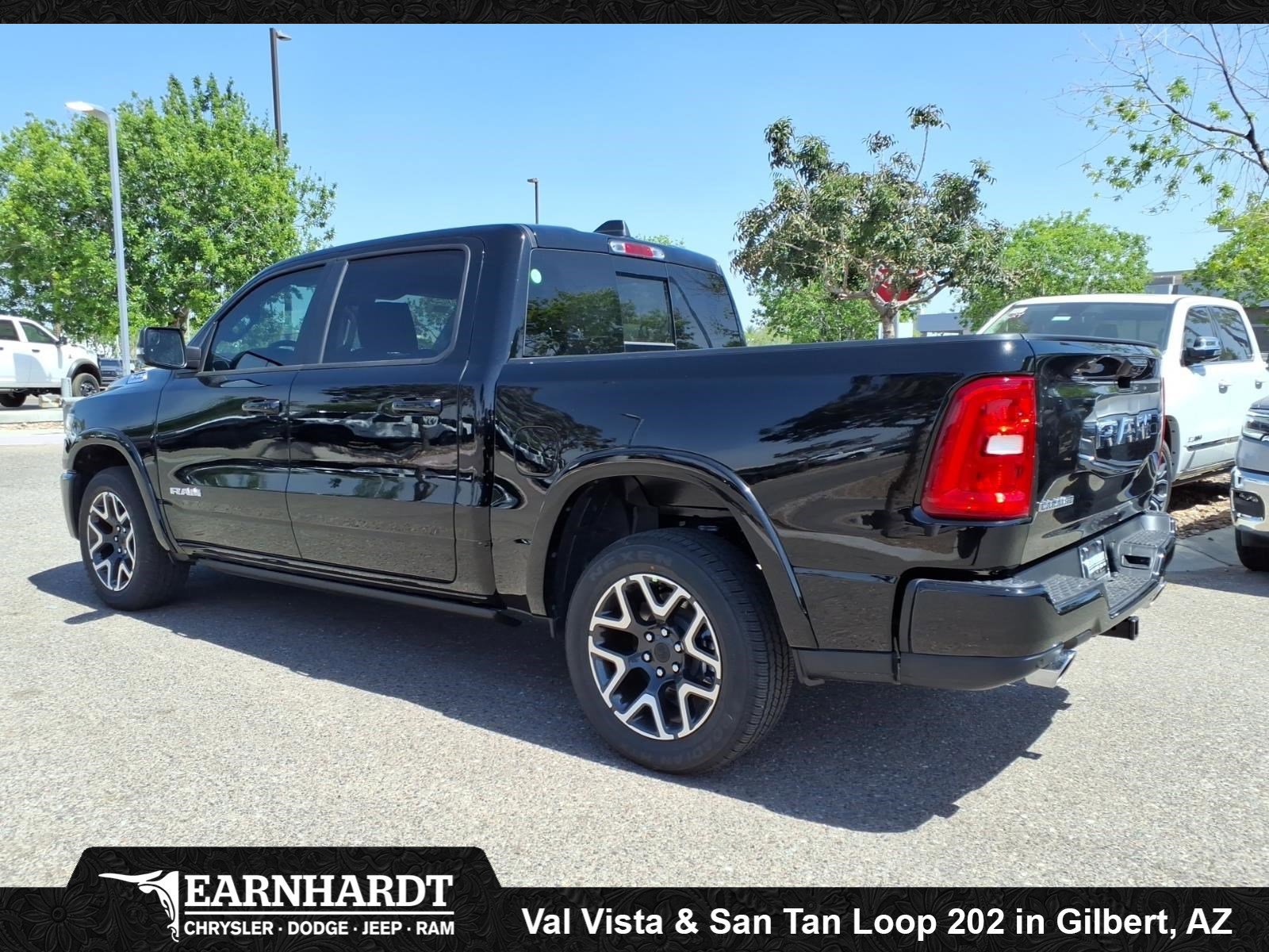 New 2026 Diamond Black Crystal Pearl-Coat Exterior Paint RAM Laramie image 4
