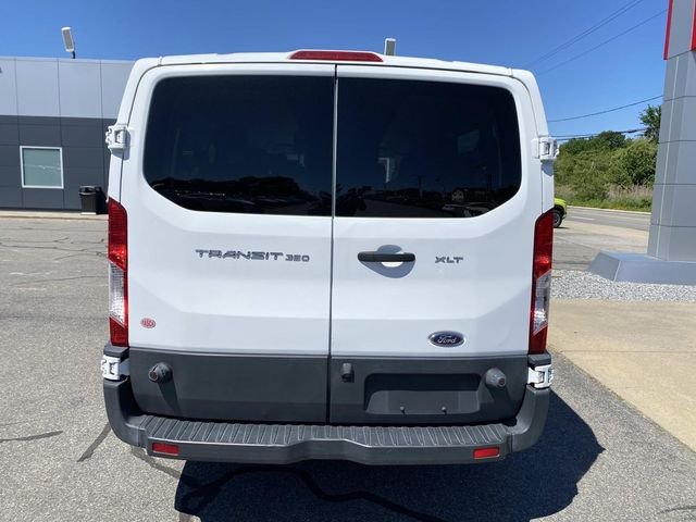 Used 2017 White Ford XLT image 4