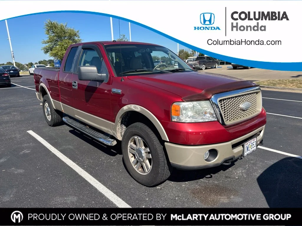 Used 2007 Red Ford Lariat image 1
