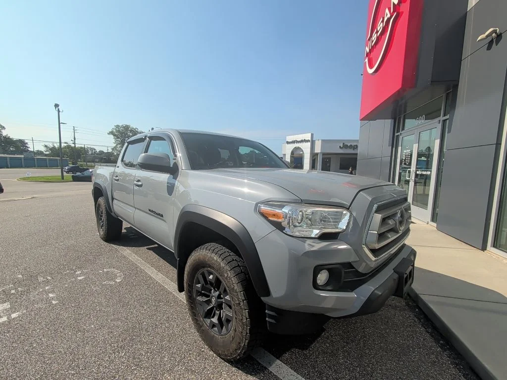Used 2021 Gray Toyota SR5 image 3