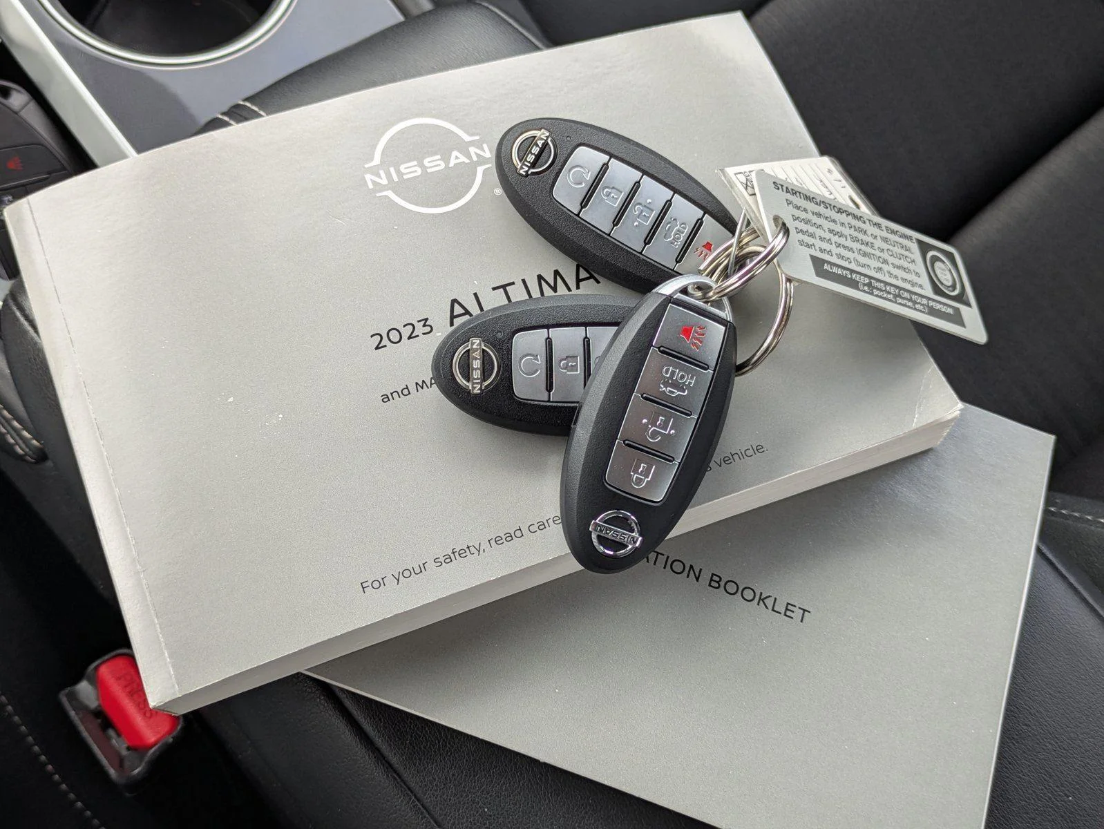 Used 2023 Brilliant Silver Metallic Nissan 2.5 SV image 40