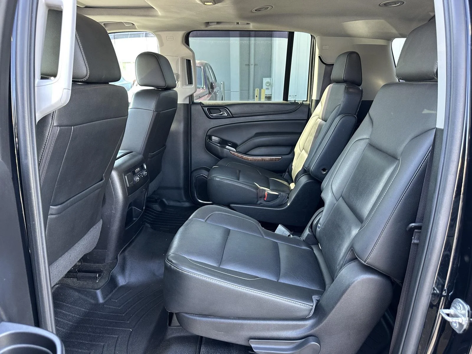 Used 2017 Black Chevrolet Premier image 24