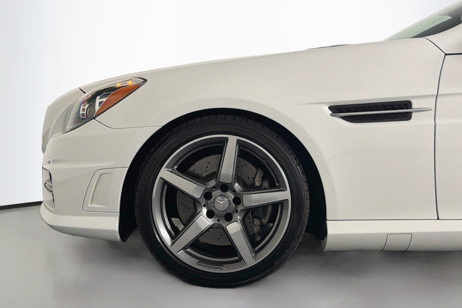 Used 2015 Polar White Mercedes-Benz 250 image 10