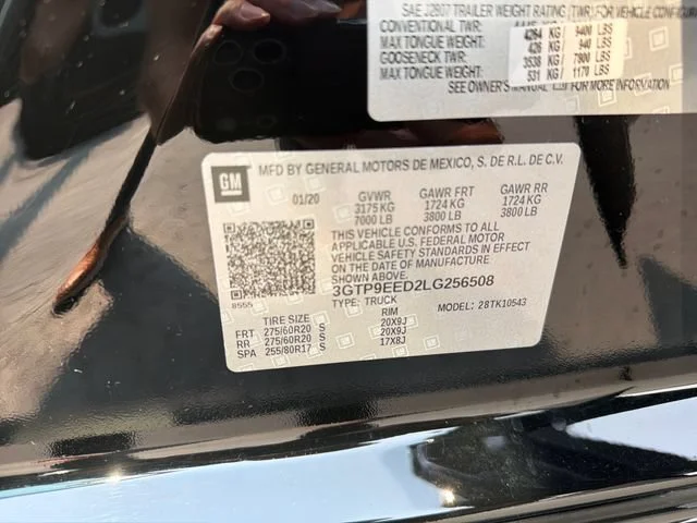 Used 2020 ONYX BLACK GMC AT4 image 32