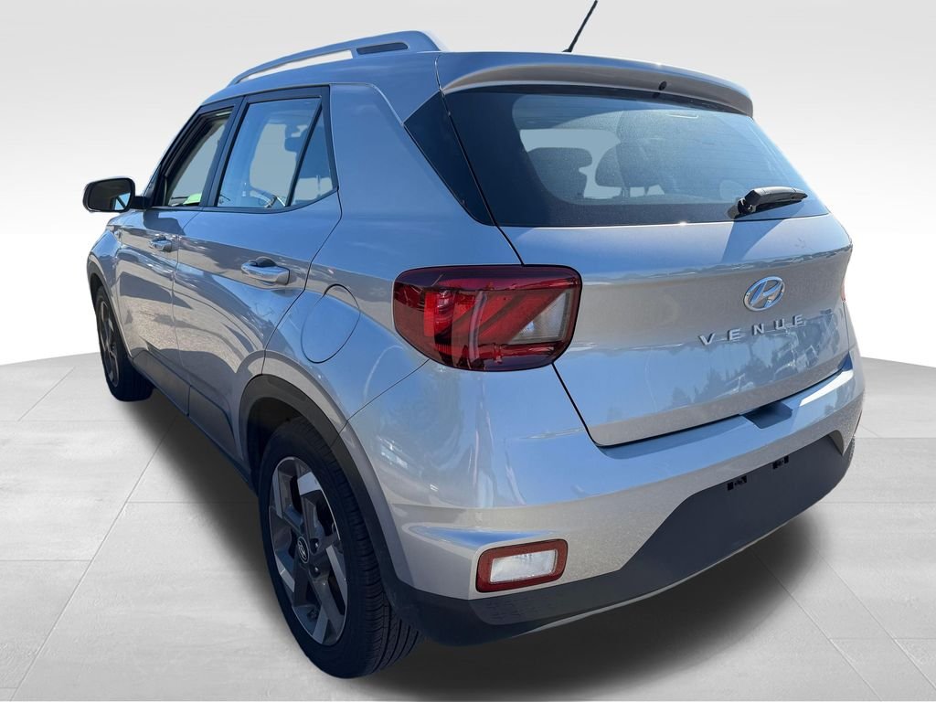 Used 2026 Shimmering Silver Hyundai SEL image 3
