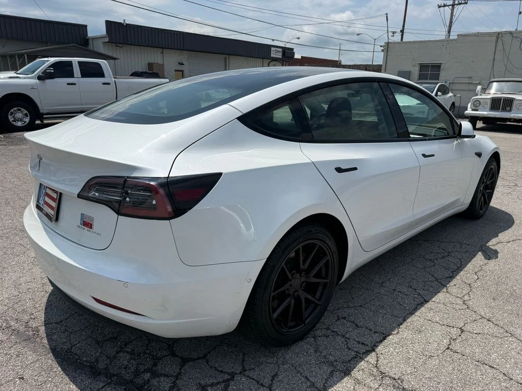Used 2022 White Tesla Long Range image 18