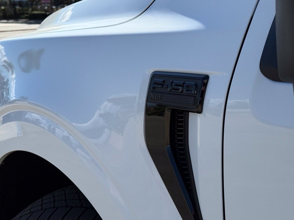 New 2026 Oxford White Ford XLT image 19