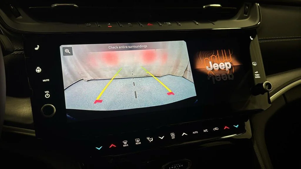 New 2026 Velvet Red Pearl-Coat Exterior Paint Jeep Altitude image 23