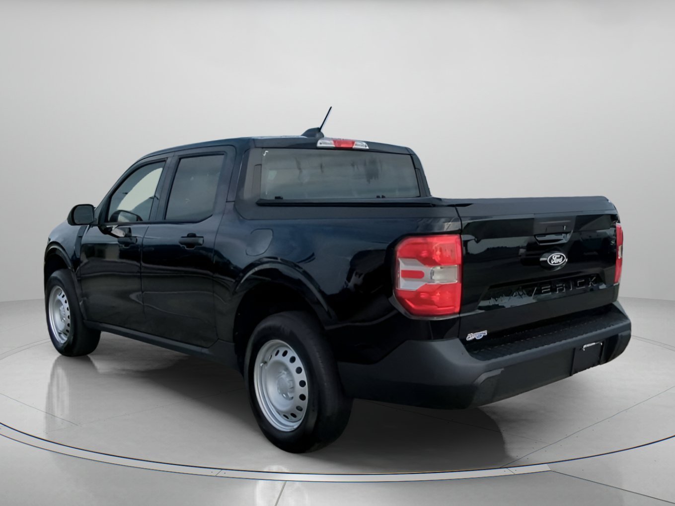 New 2026 Shadow Black Ford XL image 18