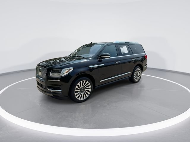 Used 2019 Black Lincoln Reserve image 4