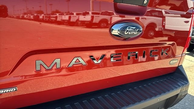 Used 2024 Red Ford Lariat image 12
