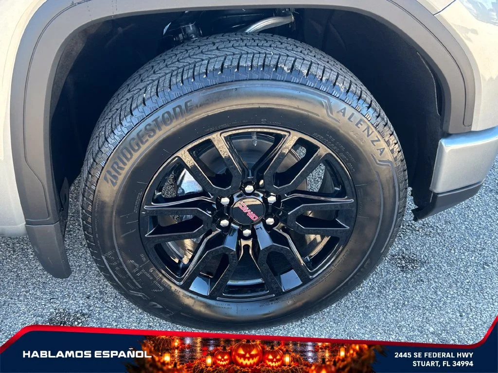 New 2026 Sterling Metallic GMC Elevation image 21