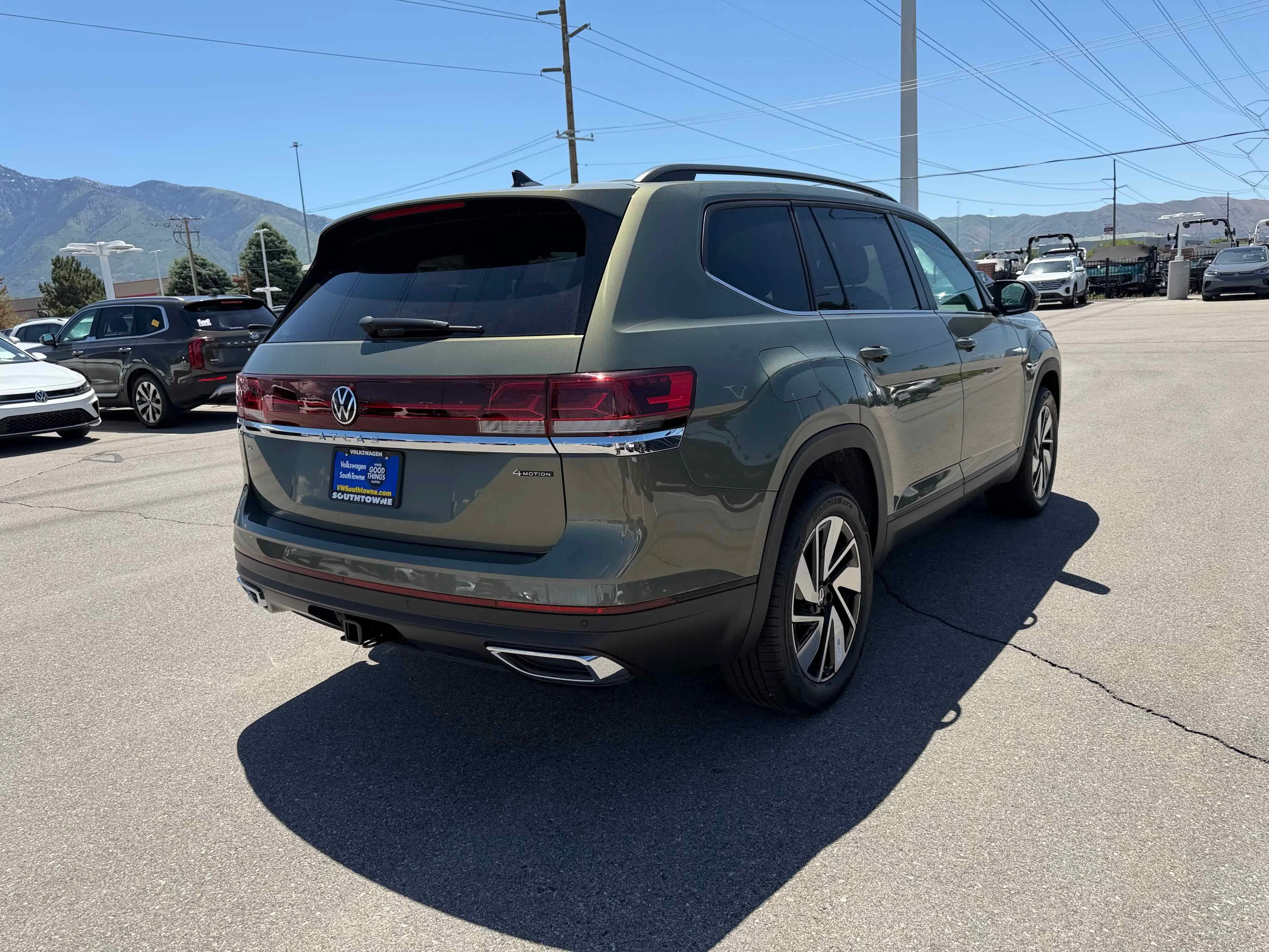 New 2026 Green Volkswagen 2.0T SE w/Technology image 6
