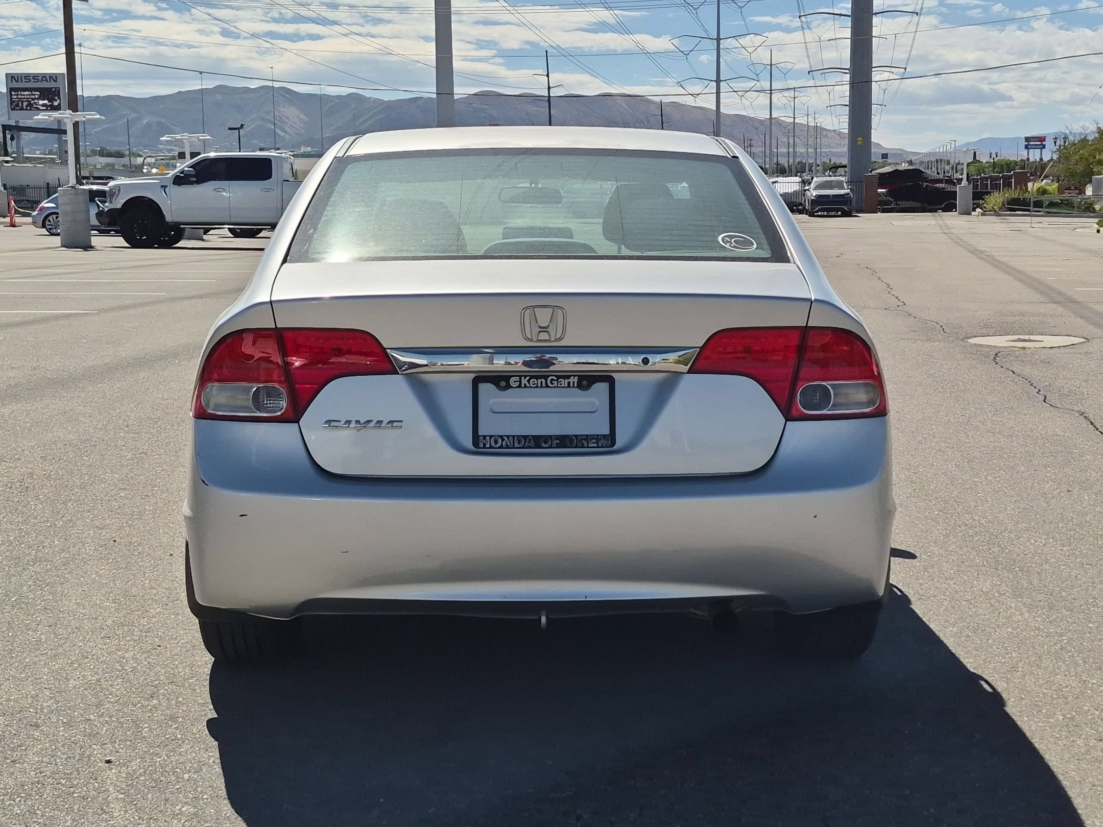 Used 2009 Silver Honda LX image 4