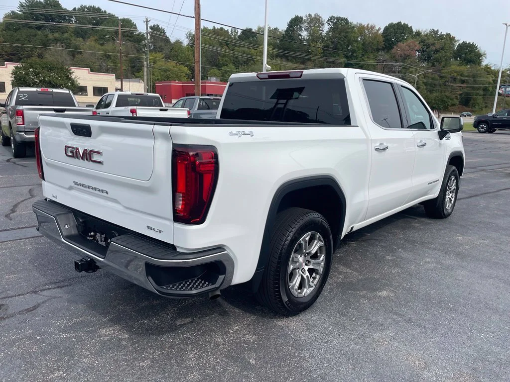 Used 2025 Summit White GMC SLT image 8