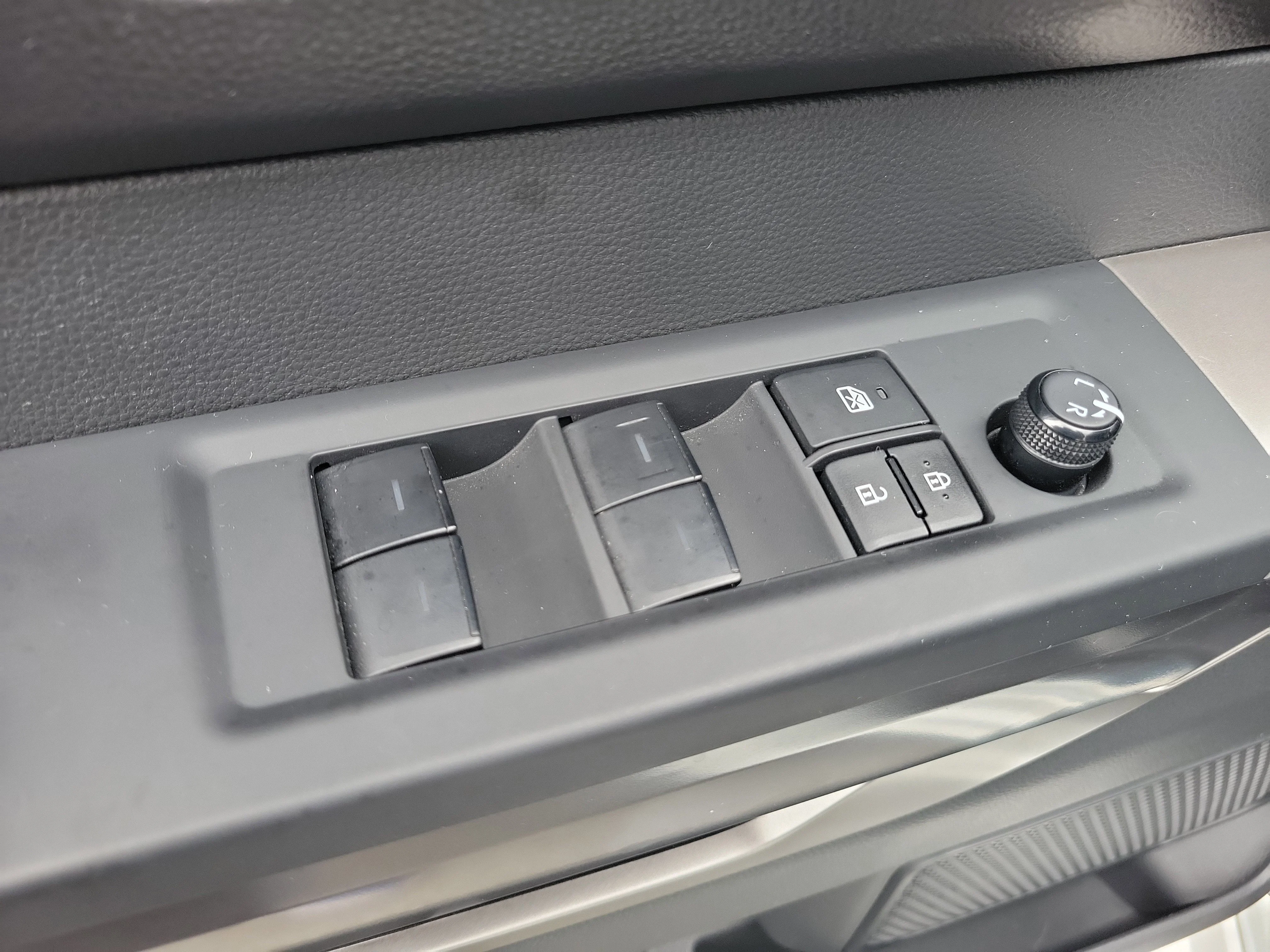 Used 2025 Ice Toyota SR5 image 17