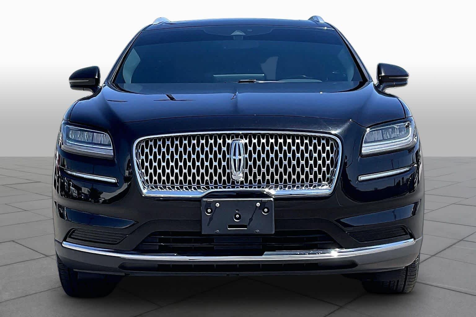 Used 2022 Infinite Black Metallic Clearcoat Lincoln Reserve image 4