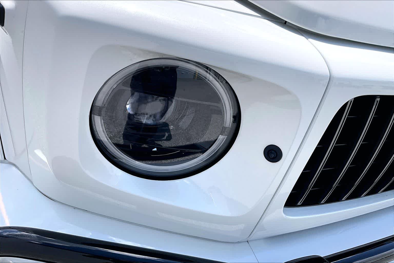 Used 2023 MANUFAKTUR Moonlight White Metallic Mercedes-Benz AMG® G 63 image 28