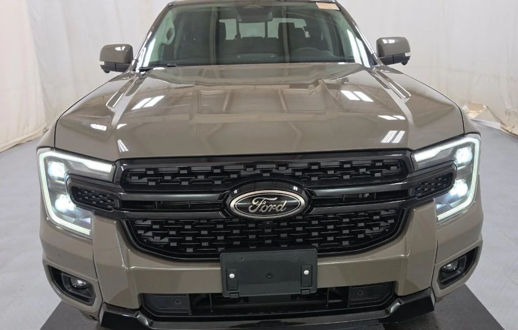 Used 2025 Gray Ford Lariat image 2