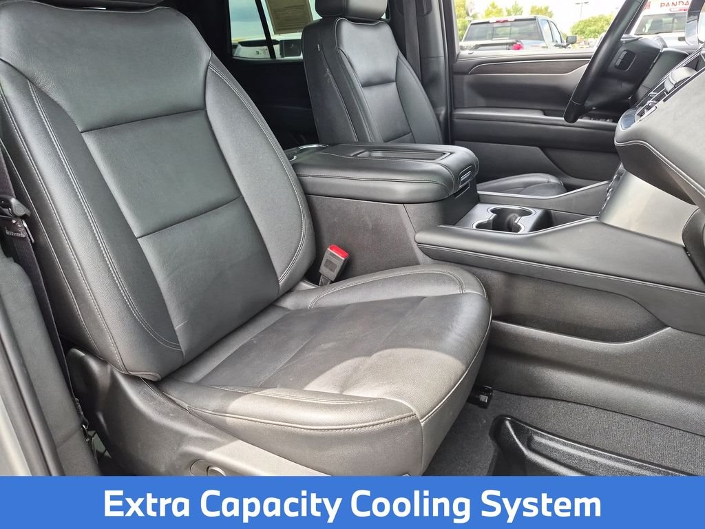 Used 2023 Gray Chevrolet Z71 image 33