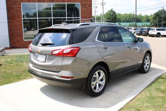 Used 2018 Gray Chevrolet Premier image 35