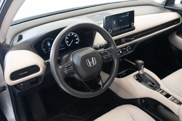 Used 2023 Silver Honda LX image 3