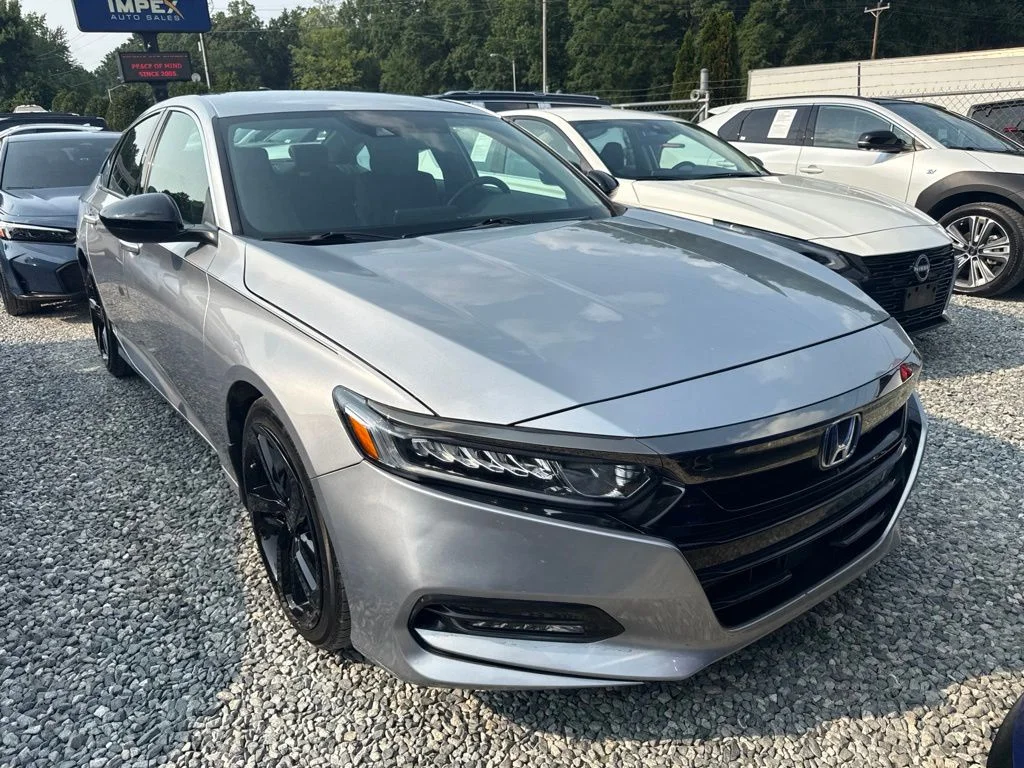 Used 2020  Honda Sport image 2