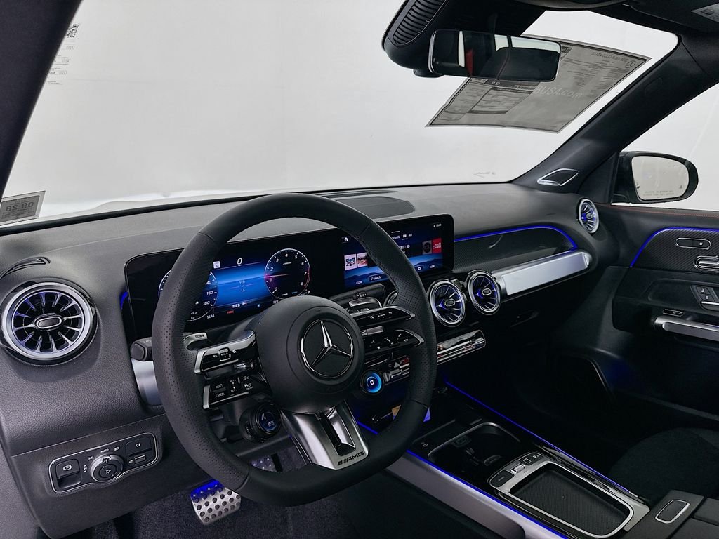 2026 Mercedes-Benz GLB AMG GLB 35 - Photo 8