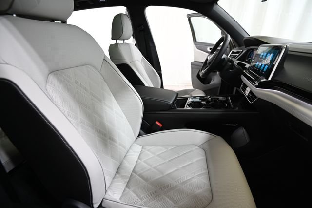 New 2026 Green Volkswagen 2.0T SEL Premium R-Line image 28
