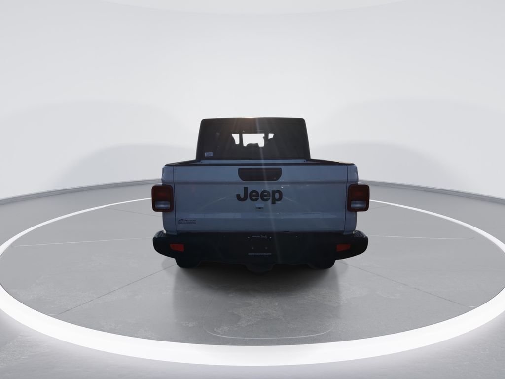 Used 2022 White Jeep Sport image 7