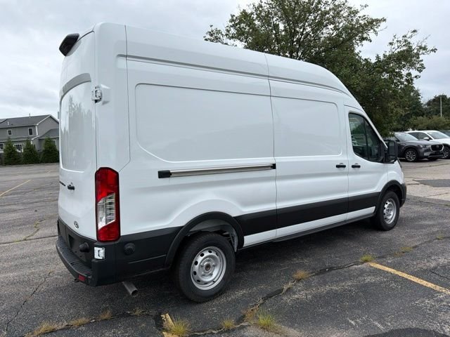 New 2026 Oxford White Ford Cargo Van image 3