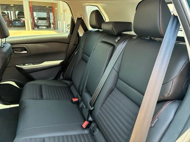 New 2026 Obsidian Green Pearl Nissan Rock Creek® image 9